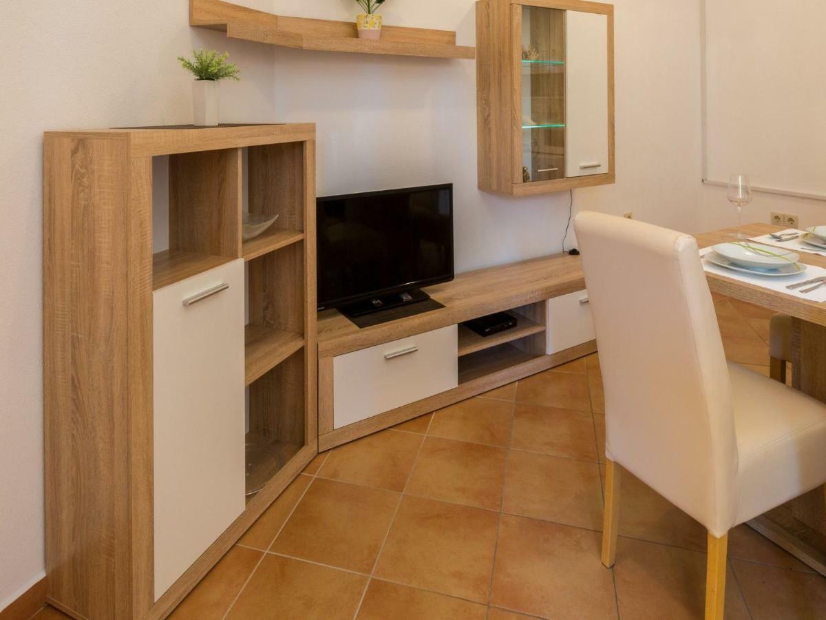 Artan Apartment *