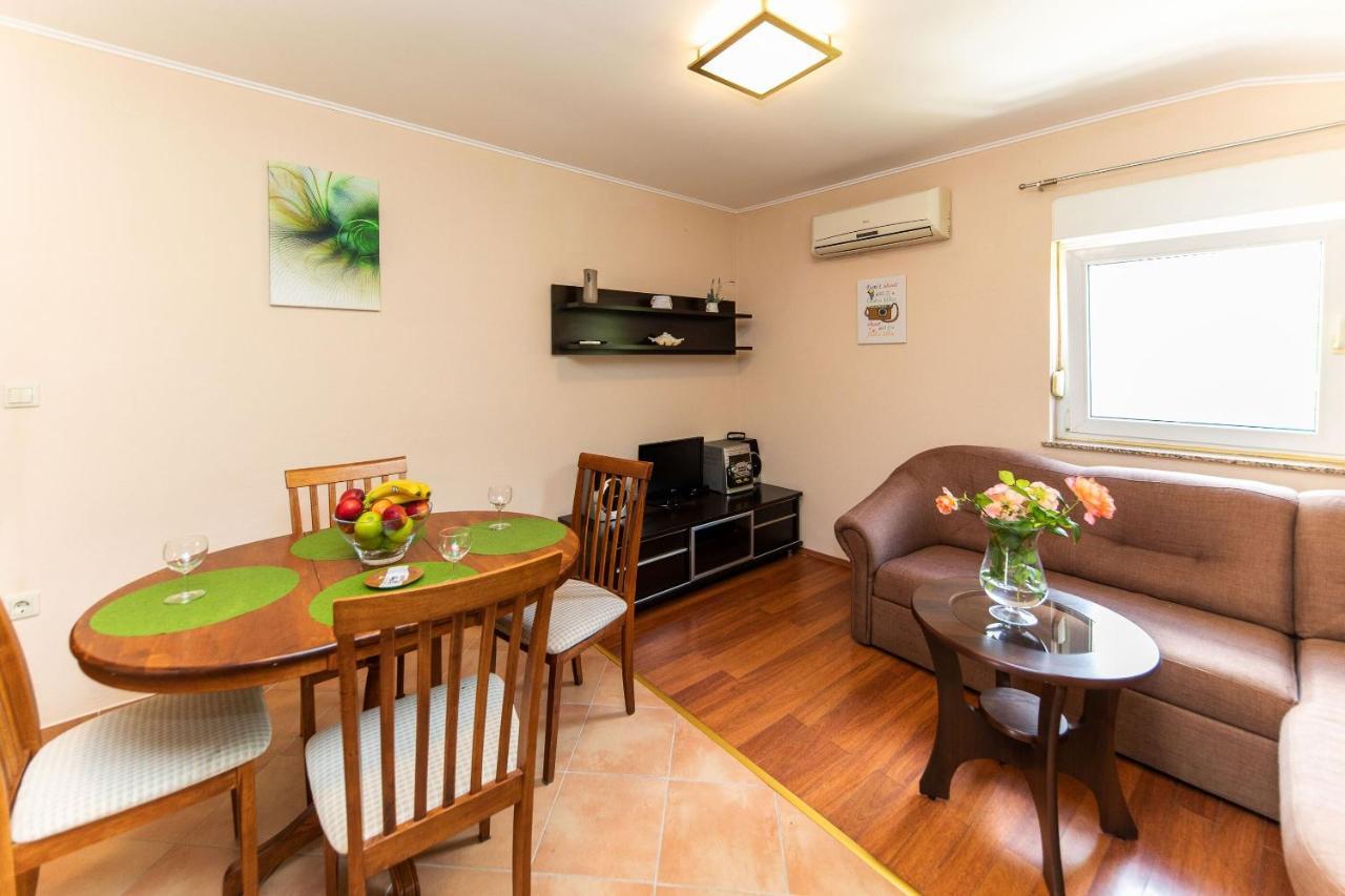 Artan Apartamento